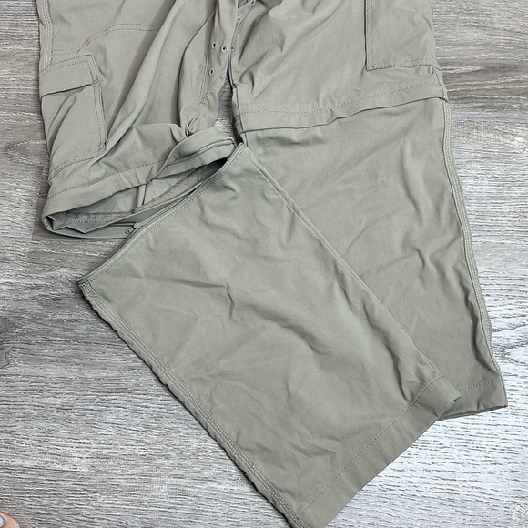 Prana Men’s Stretch Zion Convertible Cargo Pants in Sandbar Sz Med x 30L - Picture 6 of 13